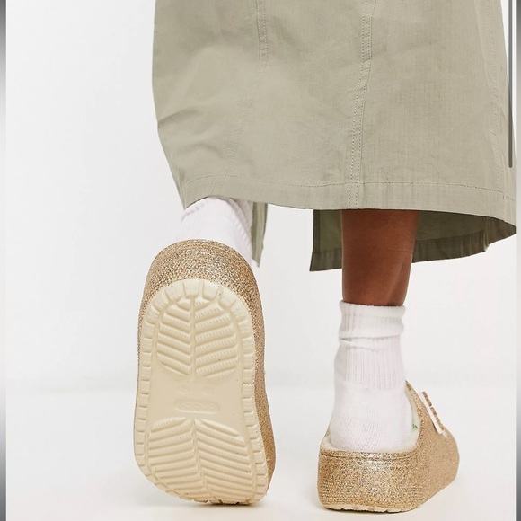 Crocs Classic cozzy sandals in glitter - Picture 2 of 3